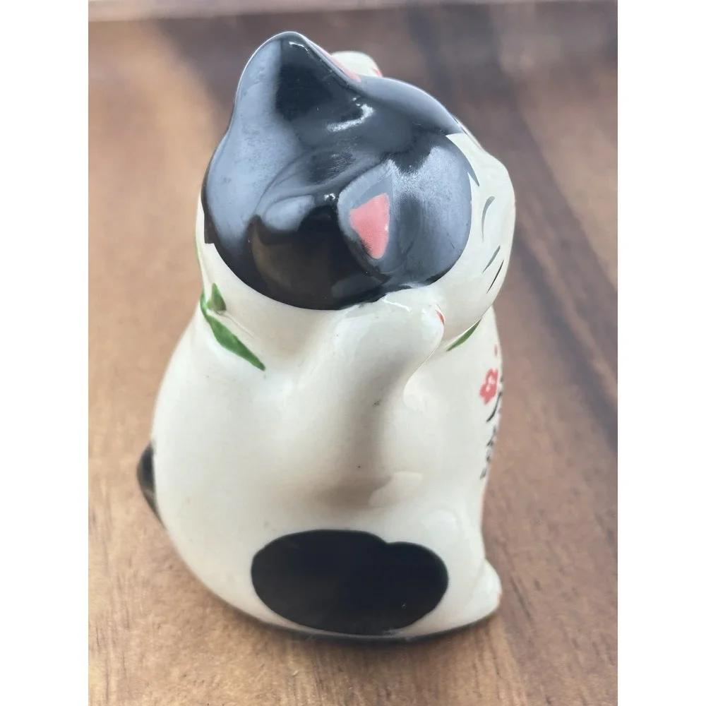 Pottery Maneki Neko Beckoning Lucky Cat JAPAN JAPANESE 2.75